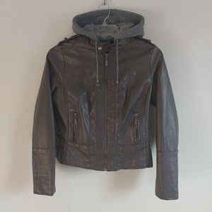 J2 Women's Gray Faux Leather Jacket Coat Fleece Sleeves Zip Pockets Size M